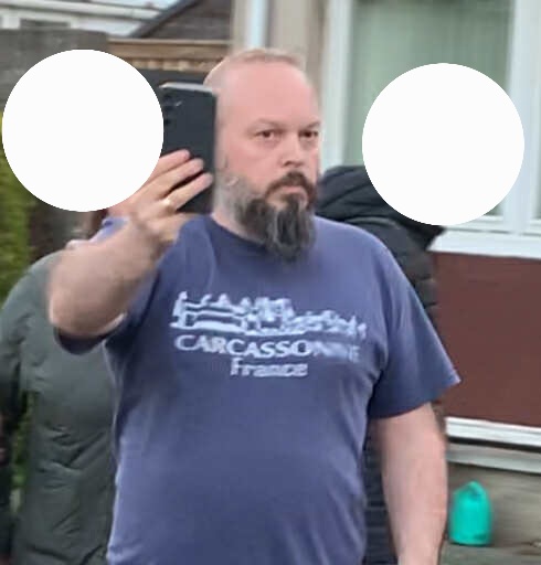 Abuser photo